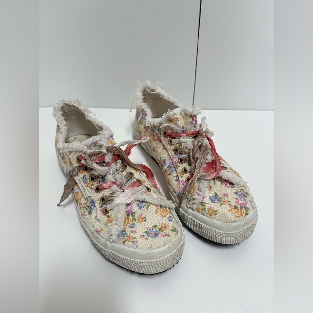Superga White Floral Canvas Low Top Lace-Up Sneakers Logo Accent Rubber Sole 9.5 - Picture 10 of 10